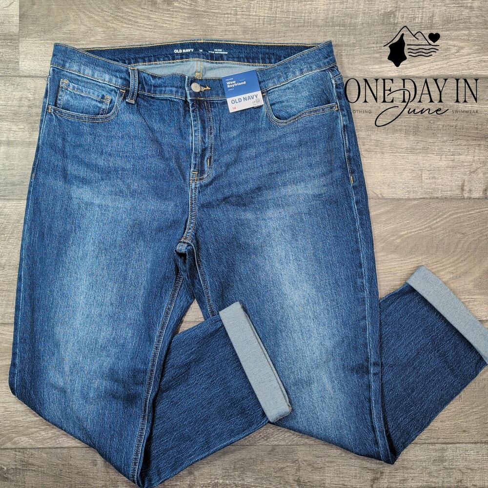 Old Navy Wow Boyfriend Mid Rise Straight Ankle Jeans Medium Wash NWT Size 14